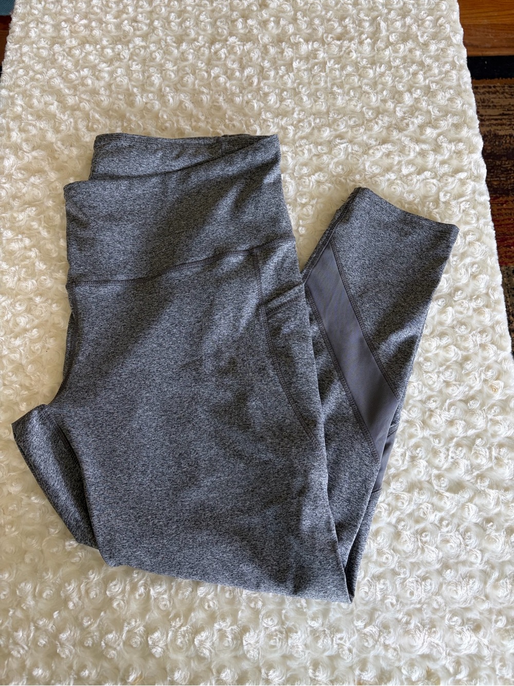 New 2X Daisy Fuentes Gray Leggings with Pockets